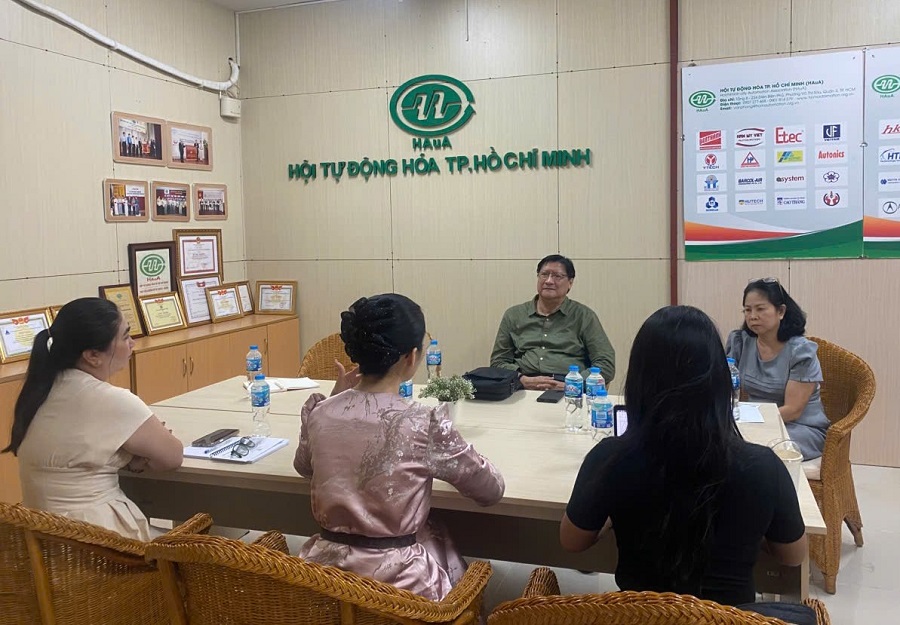 Thúc đẩy hợp tác giữa HAuA và VIZ: Bước tiến mới trong chuyển đổi số và công nghiệp thông minh 1 HAuA-VIZ-1