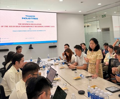 Làm việc tại THACO