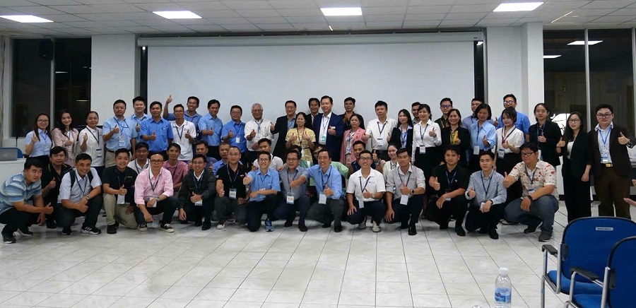 Từ nhà máy Việt Nam đến đối tác toàn cầu: Maruei Việt Nam 6 Diễn giả và khách mời tại hội thảo chụp hình lưu niệm