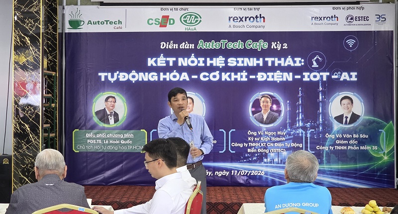 Ông Nguyễn Vũ Trang – Phó Chủ tịch kiêm Tổng Thư ký Hội Tự động hóa TP.HCM (HAuA) phát biểu khai mạc Diễn đàn AutoTech Café kỳ 2.
