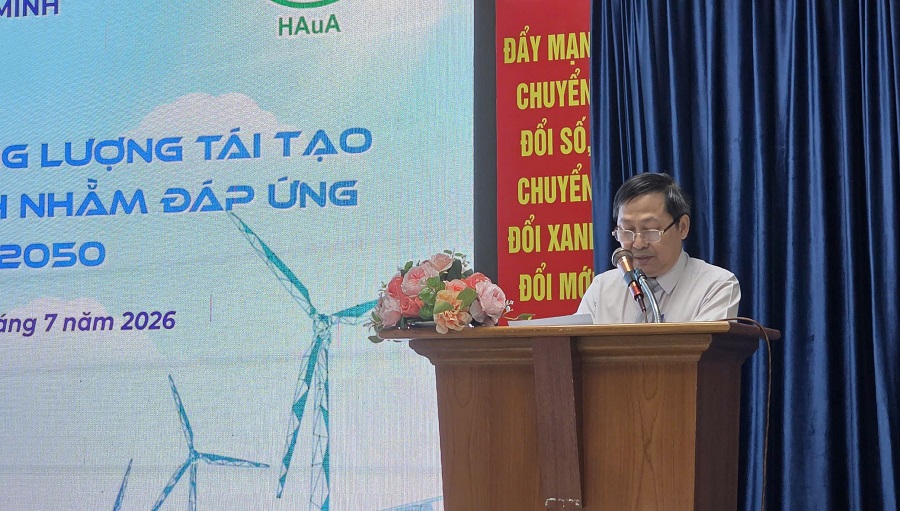 GS.TS Nguyễn Văn Phước, Chủ tịch Liên hiệp các Hội Khoa học và kỹ thuật TPHCM phát biểu khai mạc hội thảo
