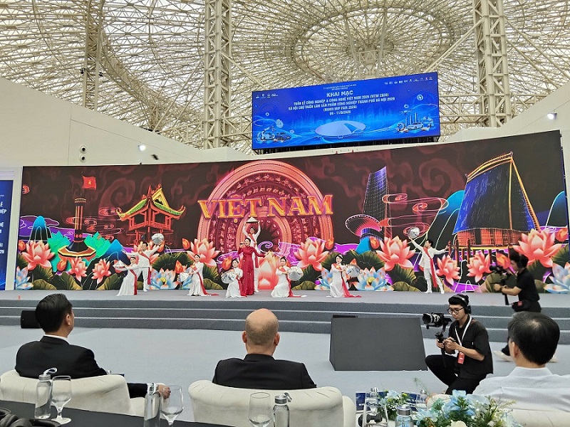 Dấu ấn doanh nghiệp hội viên HAuA tại Automation World Việt Nam 2026 1 Khai mạc Automation World 2026